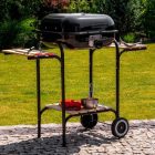 Négyzet alakú faszenes grillsütő fedéllel